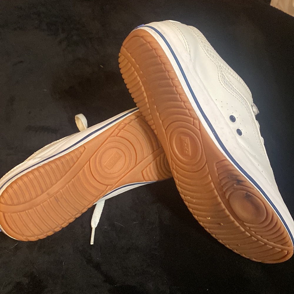 White Keds. - Picture 4 of 4